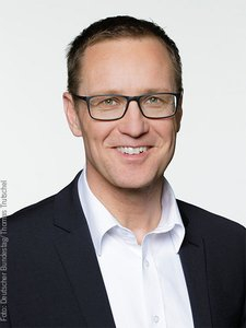 csm_Dr._Roy_K%C3%BChne_MdB_-_Bild_mit_Copyright_f8695d37f9.jpg